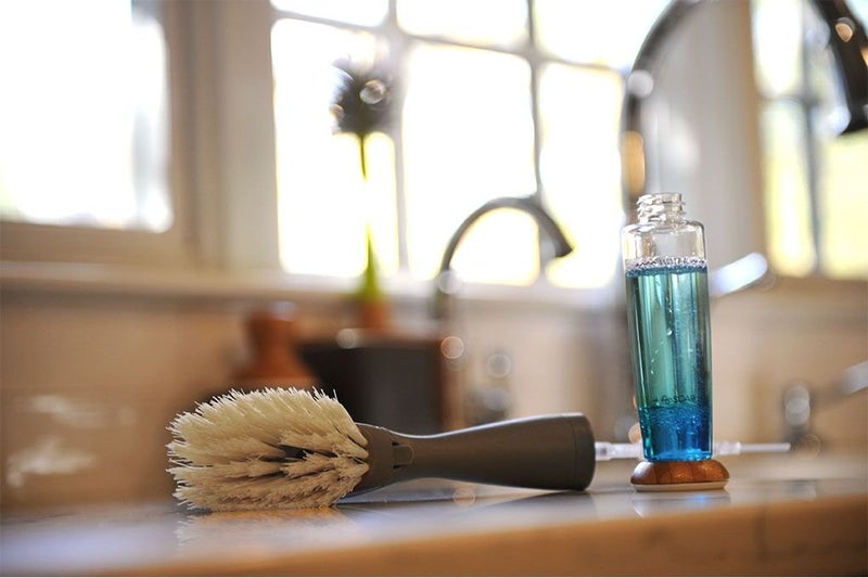 Full Circle FOMO Foam Soap Dispensing Dish Brush, 1 EA, Grey - Image 4